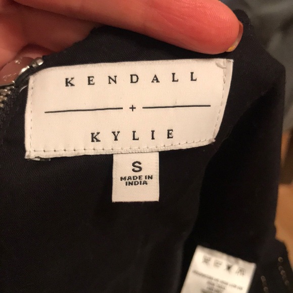 Kendall And Kylie crop top. All beaded - Picture 2 of 5